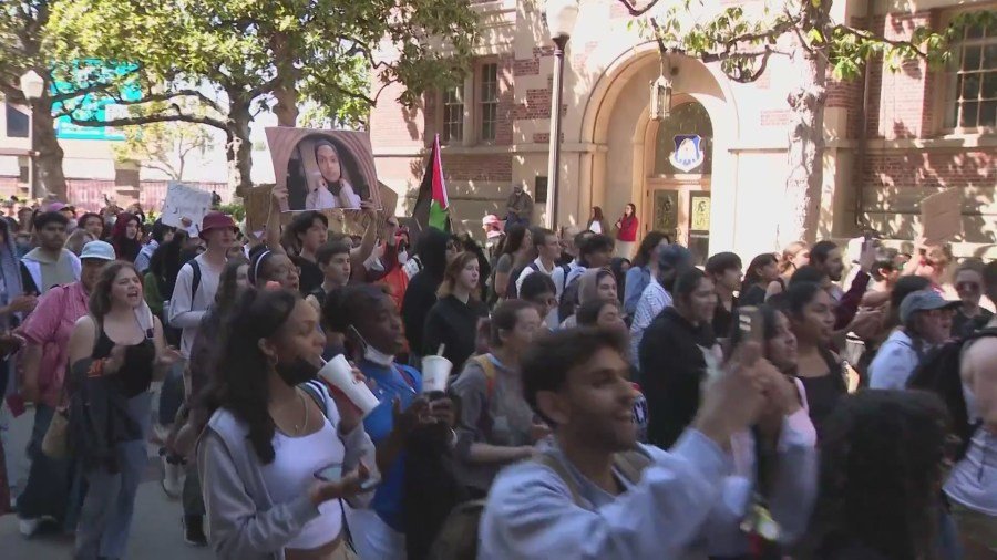 Hundreds of students and community members marched through USC's campus in support of Asna Tabassum's right to speak on April 18, 2024. (KTLA)