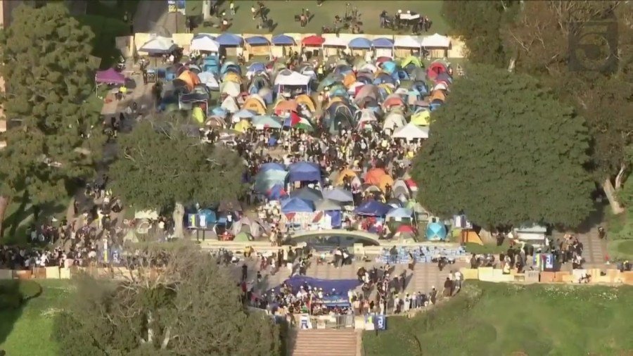 A large encampment of pro-Palestinian protestors gathered on the UCLA campus on May 1, 2024. (KTLA)