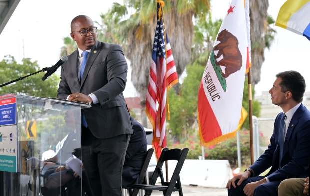 Long Beach Mayor Rex Richardson thanks U.S. Secretary of Transportation...