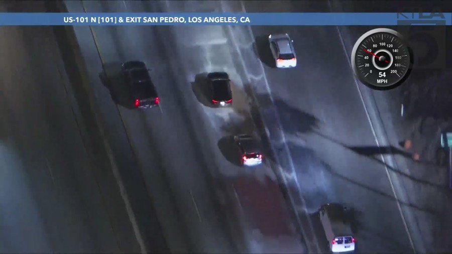 Pursuit suspect escapes