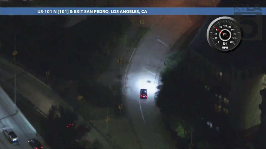 Pursuit suspect escapes