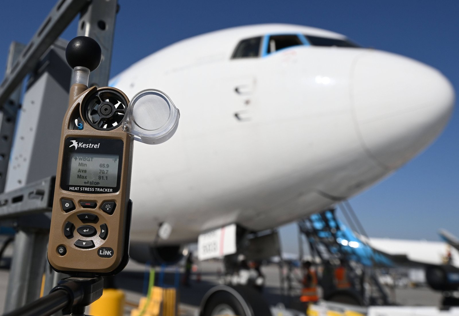 A device measures the WetBulb Globe Temperature on the ramp...