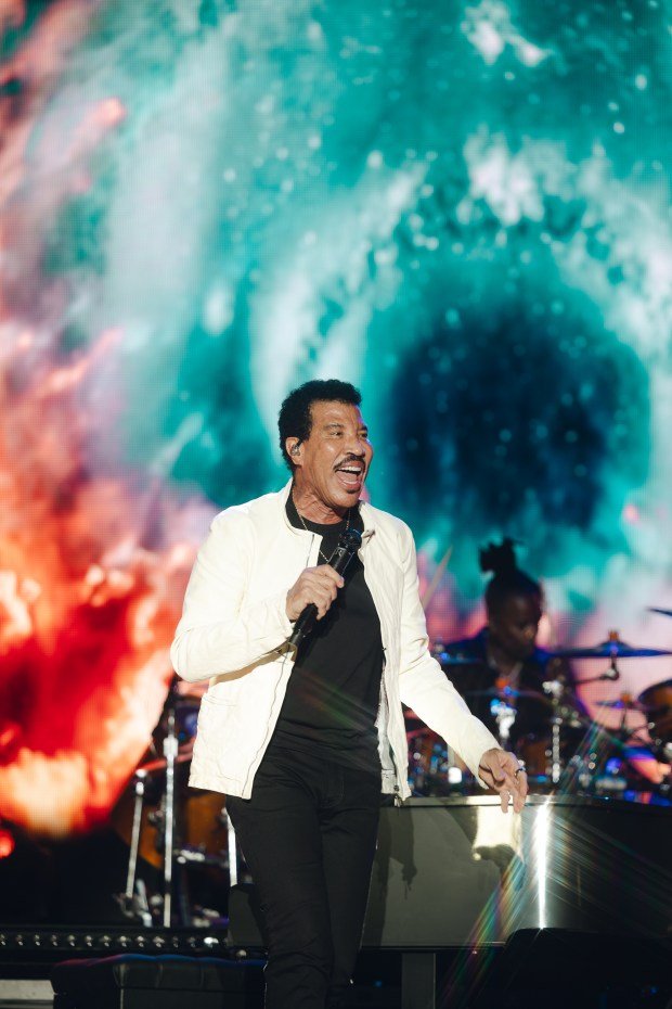 Lionel Richie headline this year’s Fool In Love Festival at...