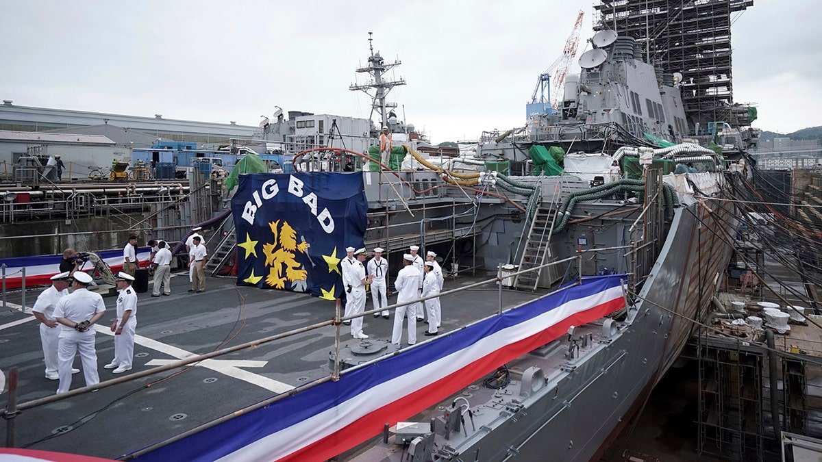 USS John McCain in Japan